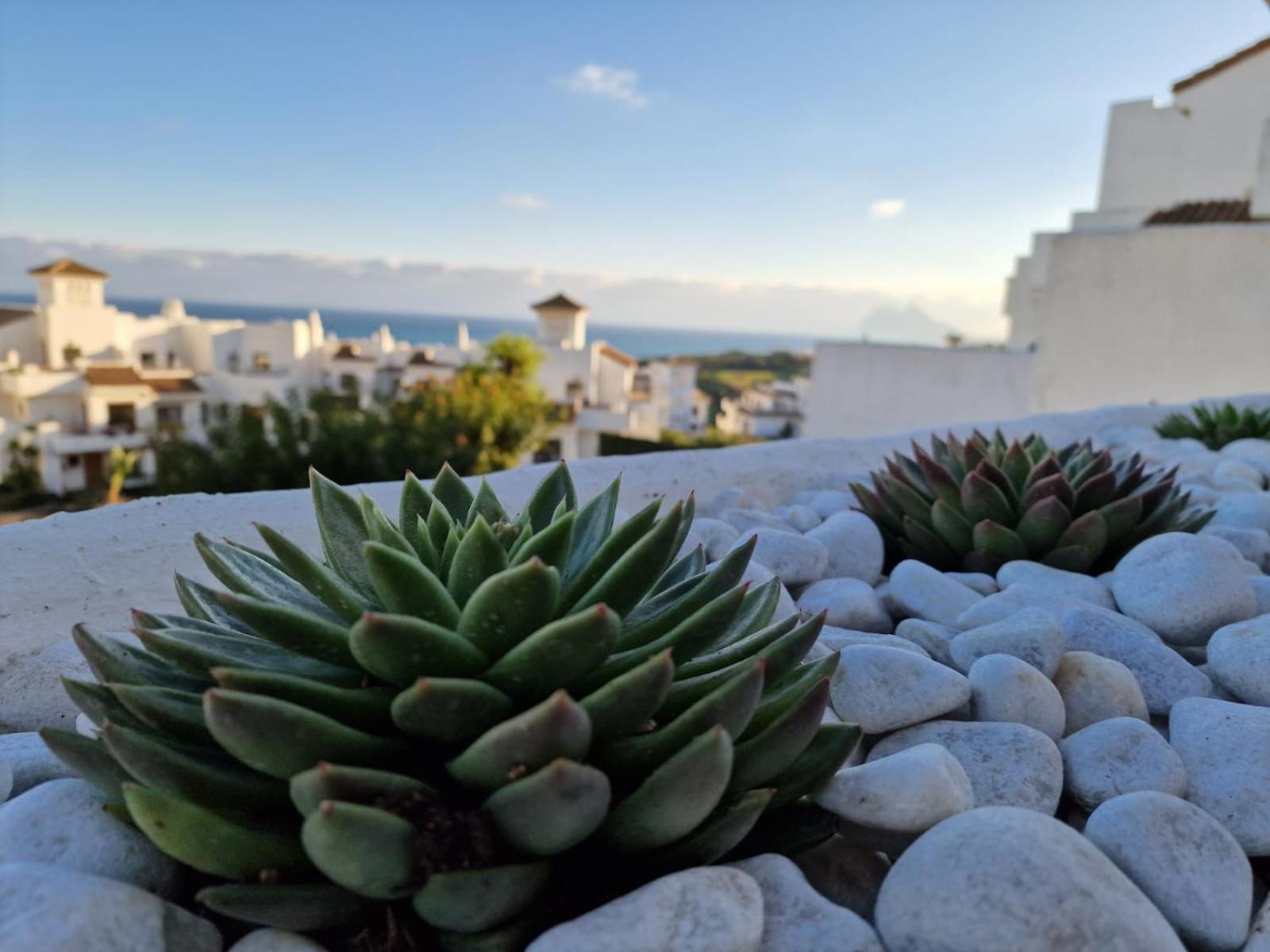 2305 - Luxury With Sea View And Pools Villa