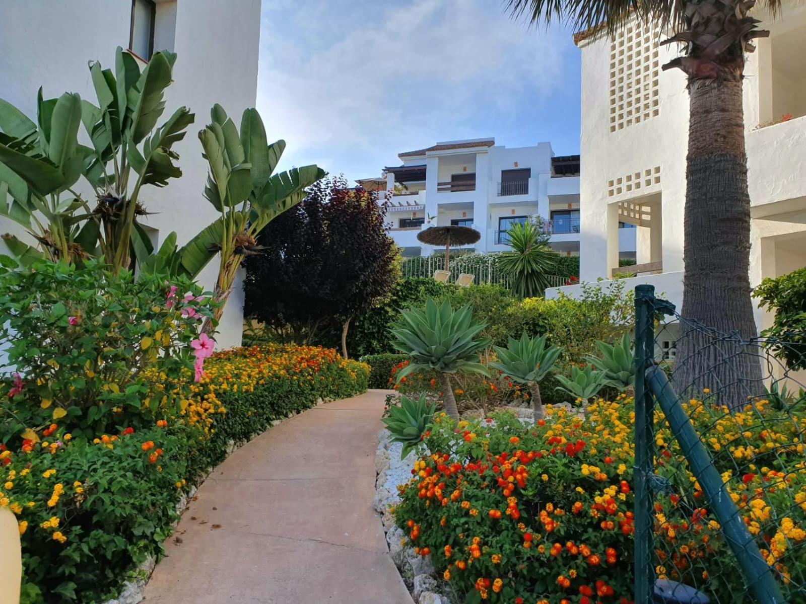 2305 - Luxury With Sea View And Pools Villa