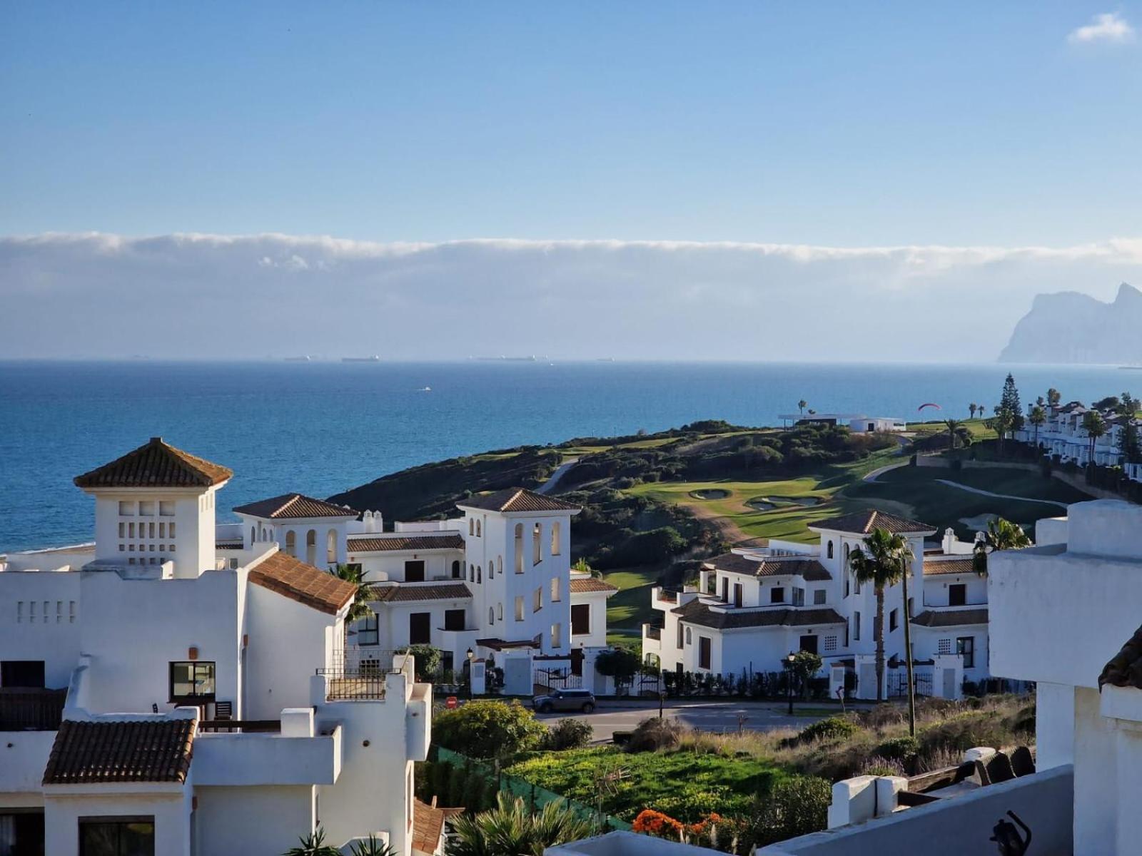 2305 - Luxury With Sea View And Pools Villa *